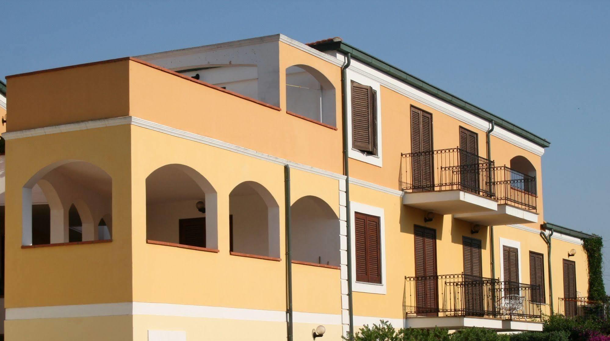 Residence Le Pavoncelle Santa Teresa Gallura Luaran gambar