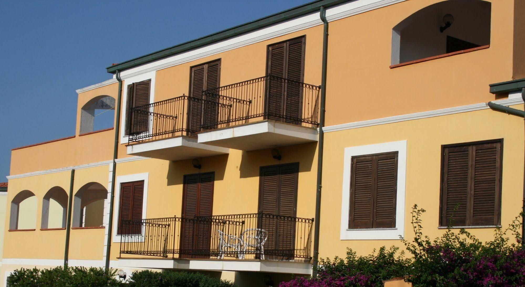 Residence Le Pavoncelle Santa Teresa Gallura Luaran gambar